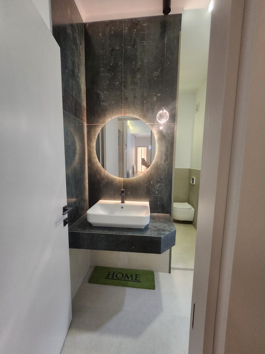 Master bathroom vanity with marble countertop