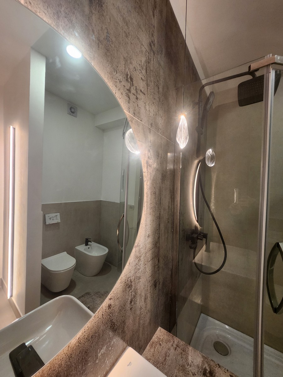 Powder room fixtures