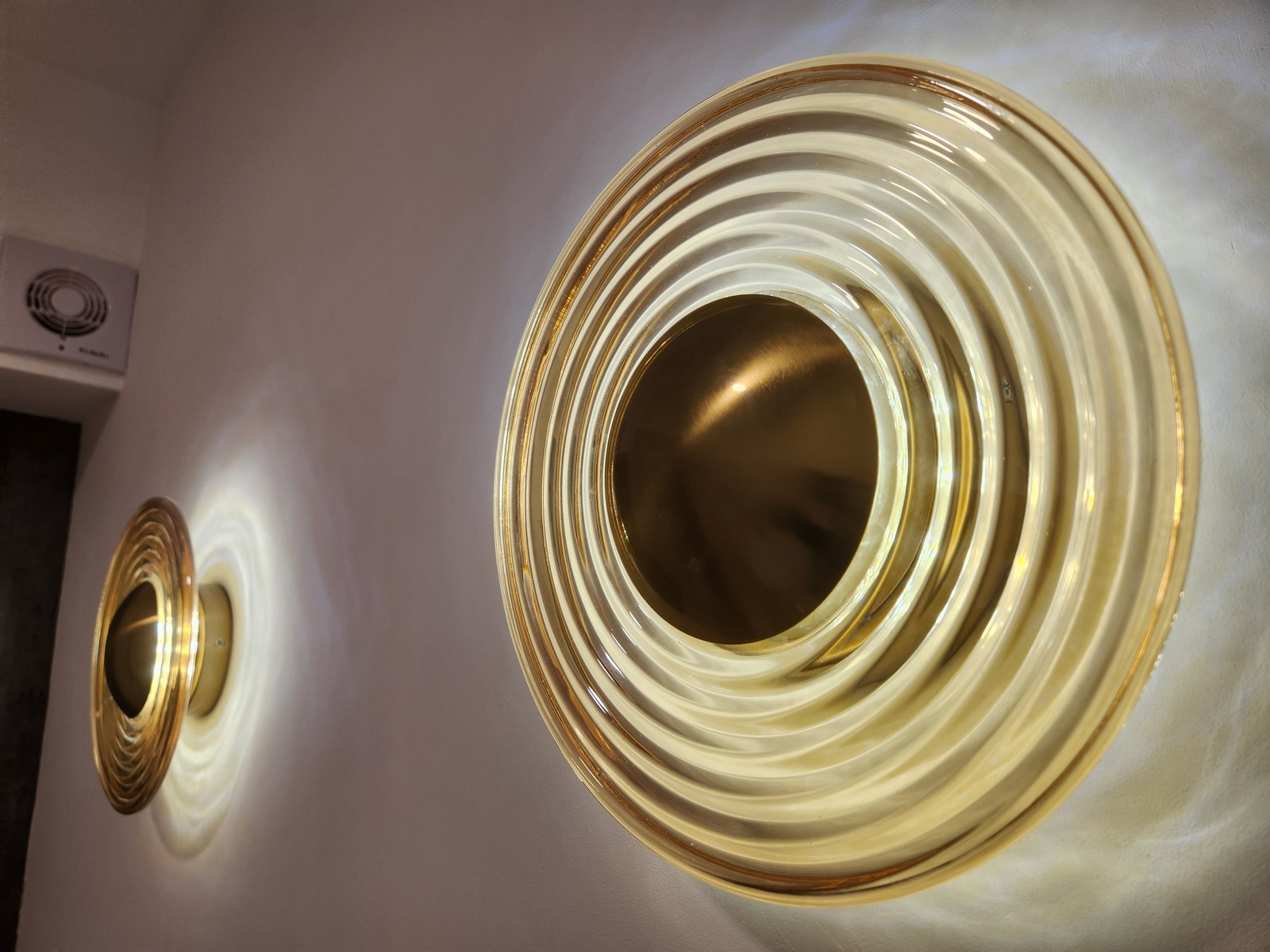 Guest bathroom towel storage