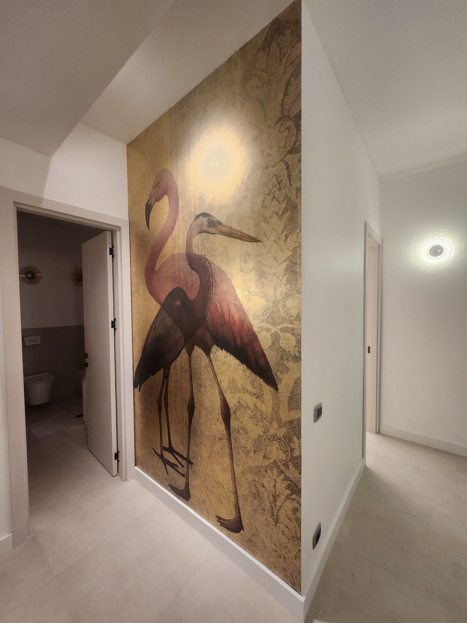 Guest bathroom mirror and lighting details